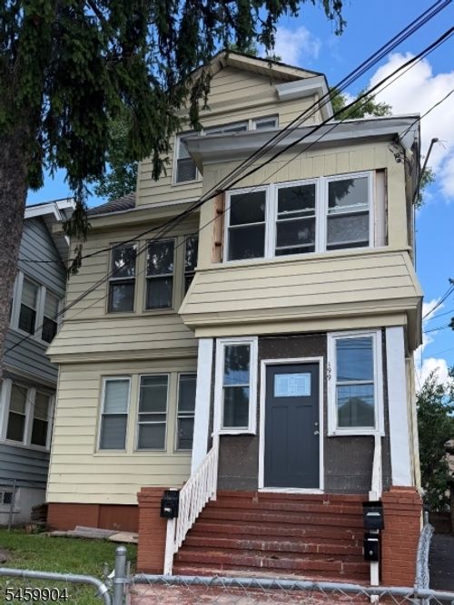 1-197 Hansbury Ave, Newark, NJ, 07112-1707 | Card Image