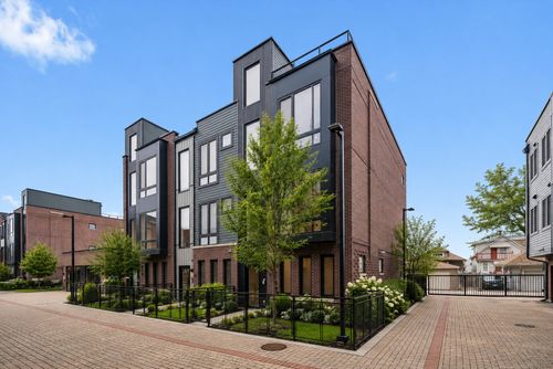 6-4250 W Belmont Ave, Chicago, IL, 60641-4678 | Card Image