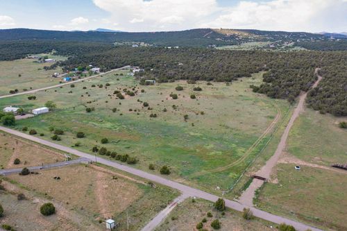 44 Brannan Rd, Tijeras, NM, 87059-7922 | Card Image