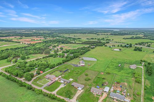 284 Pine Grove Rd, Gordonville, TX, 76245-4322 | Card Image