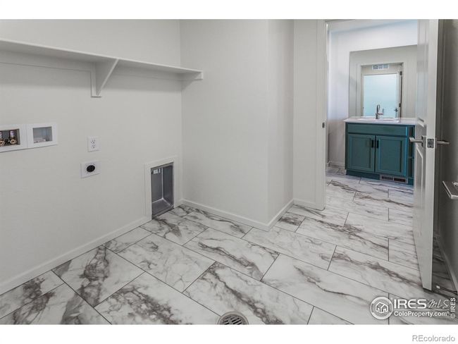 LAUNDRY | Image 27
