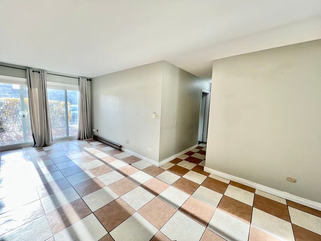 APT-116 - 802 E Old Willow Rd, Condo with 3 bedrooms, 2 bathrooms and null parking in Prospect Heights IL | Image 8