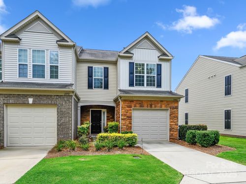 2246 Kensington Station Pkwy, Charlotte, NC, 28210-4696 | Card Image