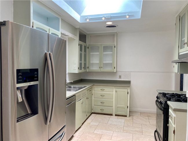 2400 W 7 Th St, House other with 4 bedrooms, 2 bathrooms and 4 parking in Austin TX | Image 36