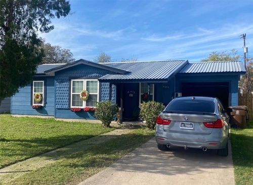 321 S Wanda Dr, Kingsville, TX, 78363-4964 | Card Image