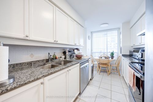 2204-1 Rean Dr, North York, ON, M2K3C1 | Card Image