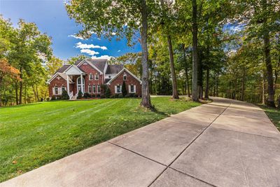 7 Timber Pines Court, House other with 4 bedrooms, 3 bathrooms and null parking in Defiance MO | Image 3