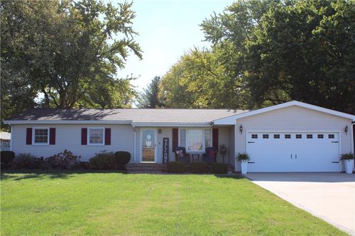 1660 E 1350 North Rd, Shelbyville, IL, 62565-4316 | Card Image