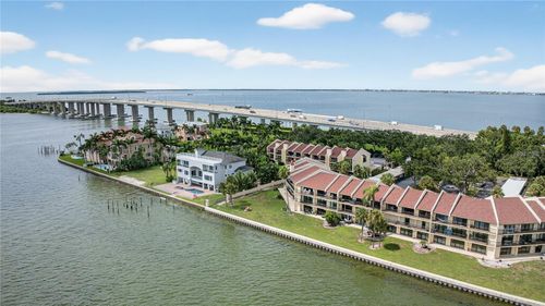 p12-7550 Sunshine Skyway Ln S, ST PETERSBURG, FL, 33711-5101 | Card Image