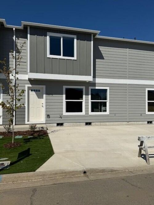 7875 Houston Loop, White City, OR, 97503 | Card Image