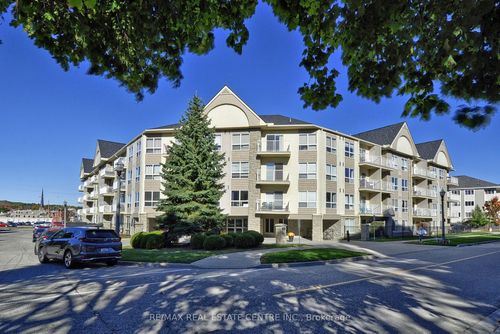 8-302 Harris St, Cambridge, ON, N1R8R1 | Card Image