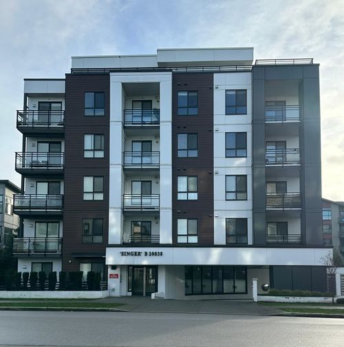 b102-20838 78b Ave, Langley, BC, V2Y3M2 | Card Image