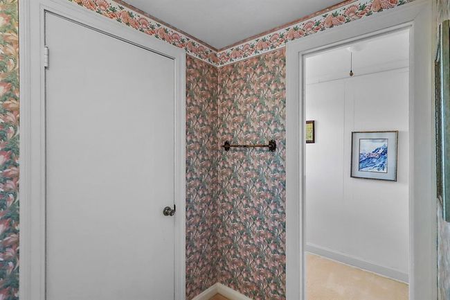 Lots of storage in the bathroom upstairs. | Image 28