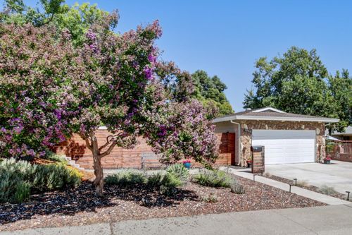 1308 Champion Oaks Drive, Roseville, CA, 95661 | Card Image