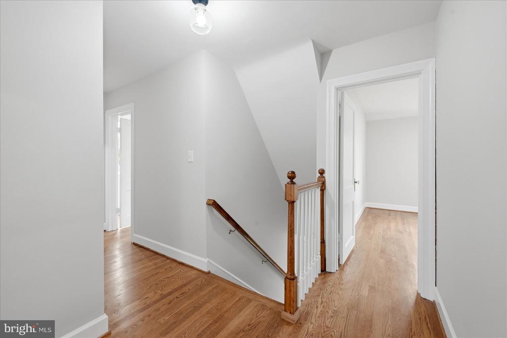 Residential in ARLINGTON 5