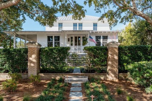 222 Haddrell St, Mount Pleasant, SC, 29464-4307 | Card Image