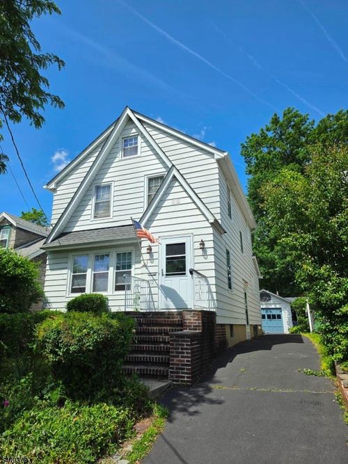 12 Brook Pl, Bloomfield, NJ, 07003-3709 | Card Image