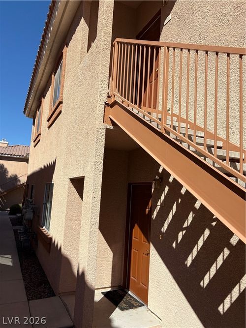 2017-1050 E Cactus Ave, Las Vegas, NV, 89183-7364 | Card Image