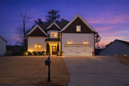 12 Bridgestone Way Se, Cartersville, GA, 30120-6996 | Card Image