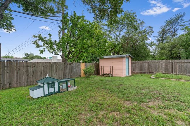 8303 Lazy Ln, House other with 3 bedrooms, 2 bathrooms and null parking in Austin TX | Image 29
