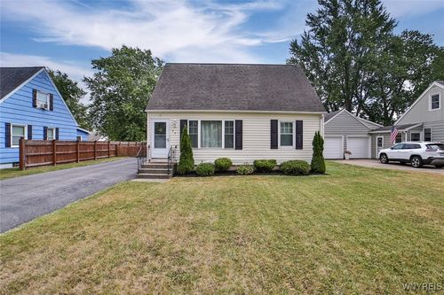 39 Asbury Pl, Depew, NY, 14043-1611 | Card Image