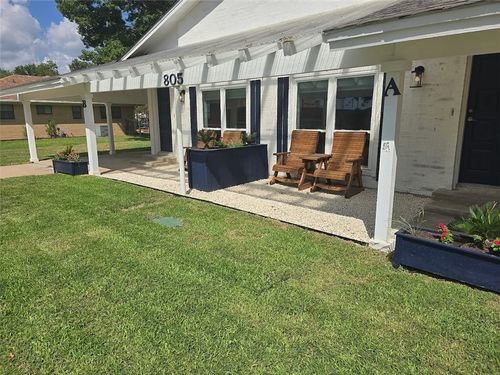 apt-a-805 Center St, Lockhart, TX, 78644-3375 | Card Image