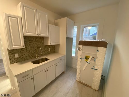 14 Jackson St, Passaic, NJ, 07055-6607 | Card Image