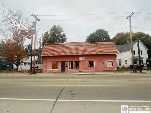 332 W Main St, Falconer, NY, 14733-1618 | Card Image