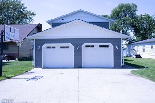 23455 Sunset Beach Trl, Pelican Rapids, MN, 56572-7110 | Card Image