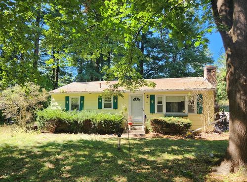 24 Vernon Rd, Medway, MA, 02053-1318 | Card Image