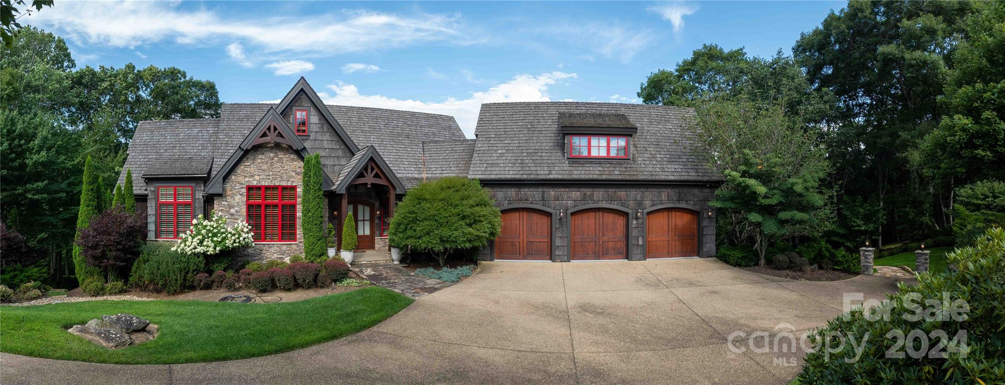 Firethorn Trl, Blowing Rock, NC 28605