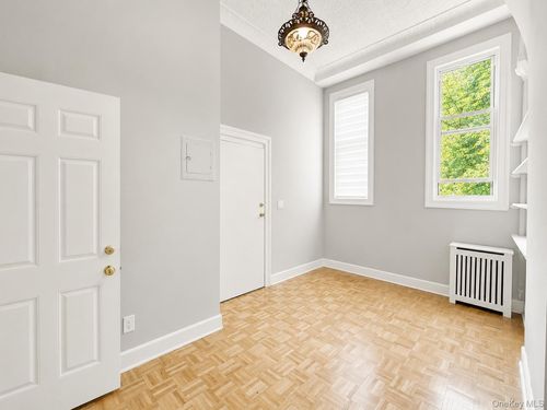 1l-787 Woodward Avenue, New York, NY, 11385 | Card Image