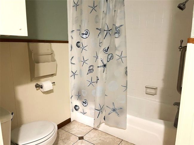 403 N Hall St, House other with 5 bedrooms, 3 bathrooms and null parking in Fairfield TX | Image 17