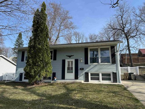 3233 Quincy Avenue, Madison, WI, 53704 | Card Image
