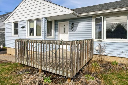 327 Fraser St, Pembroke, ON, K8A1Y3 | Card Image