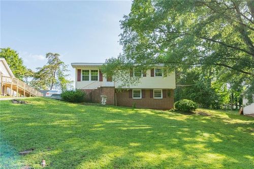406 Kings Dr, Eden, NC, 27288-5837 | Card Image