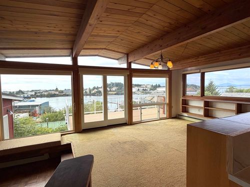105 Erler St, Sitka, AK, 99835-7333 | Card Image