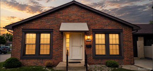 40344 Newport Dr, Plymouth, MI, 48170-4736 | Card Image