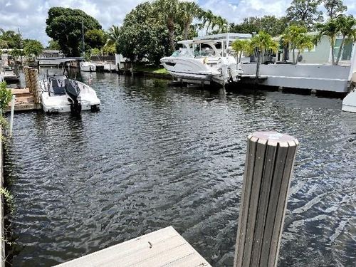0-2430 Key Largo Ln, Fort Lauderdale, FL, 33312 | Card Image