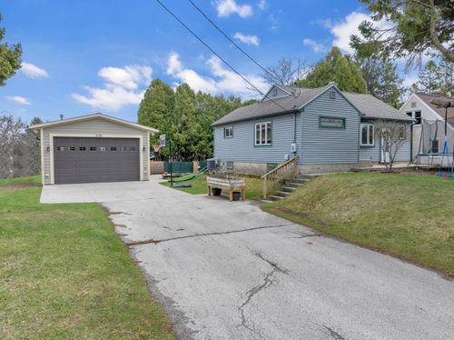 2119 N 38th St, Sheboygan, WI, 53081-1735 | Card Image