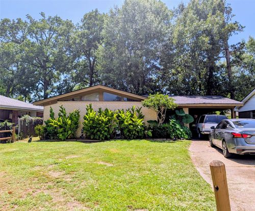 810 Pine Tree Dr, Shreveport, LA, 71106-3910 | Card Image