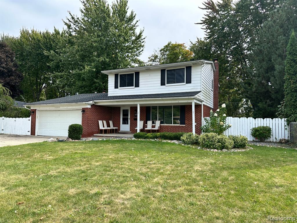 Mandale Dr, Sterling Heights, MI 48312