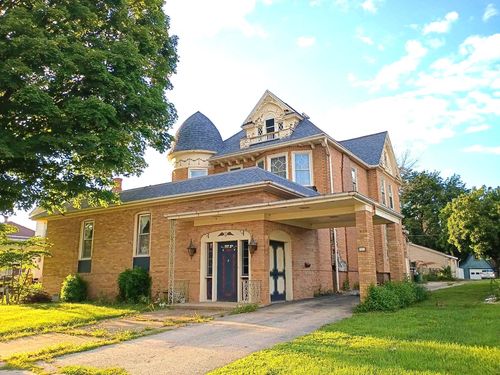 717 5th St, La Salle, IL, 61301-2121 | Card Image