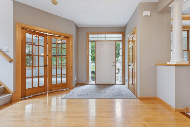 Main Floor Foyer | Image 11