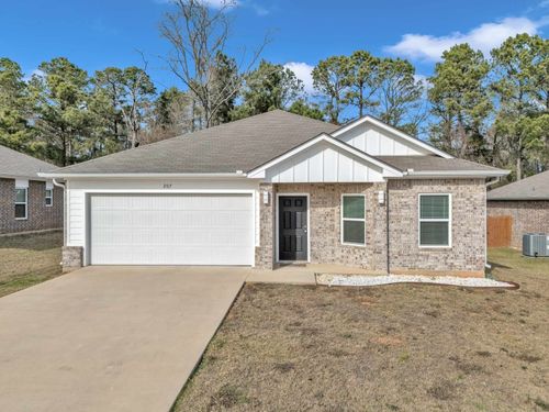 207 Serenada, Longview, TX, 75605-1230 | Card Image