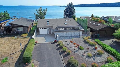 870 Livingston Bay Shore Drive, Camano Island, WA, 98282 | Card Image