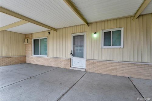 apt-17-7350 N Inkster Rd, Dearborn Heights, MI, 48127-1629 | Card Image