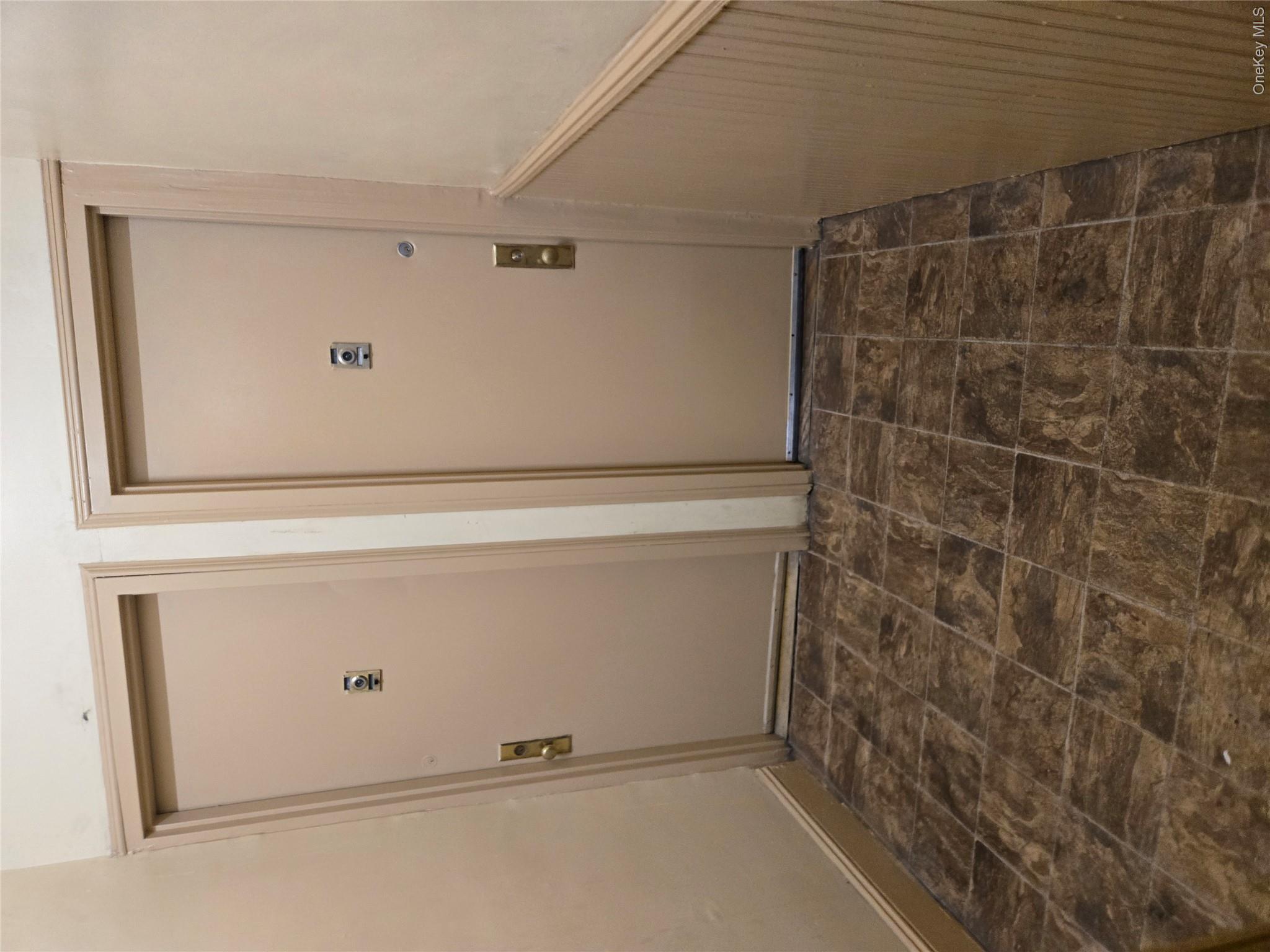 Commercial Sale in New York 4