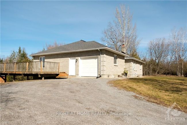 3617 Vaughan Side Rd, House other with 3 bedrooms, 2 bathrooms and 10 parking in Carp ON | Image 22