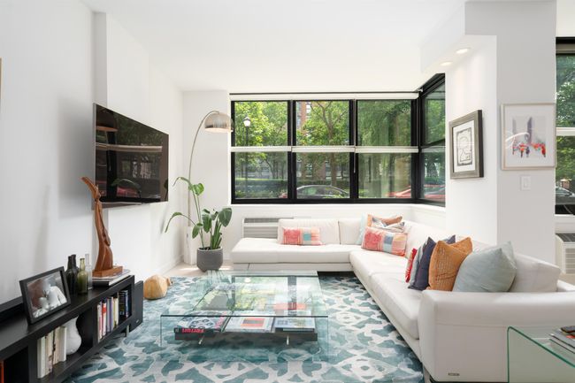 APT-103 - 2 Constitution Ct, Condo with 3 bedrooms, 3 bathrooms and null parking in Hoboken NJ | Image 5